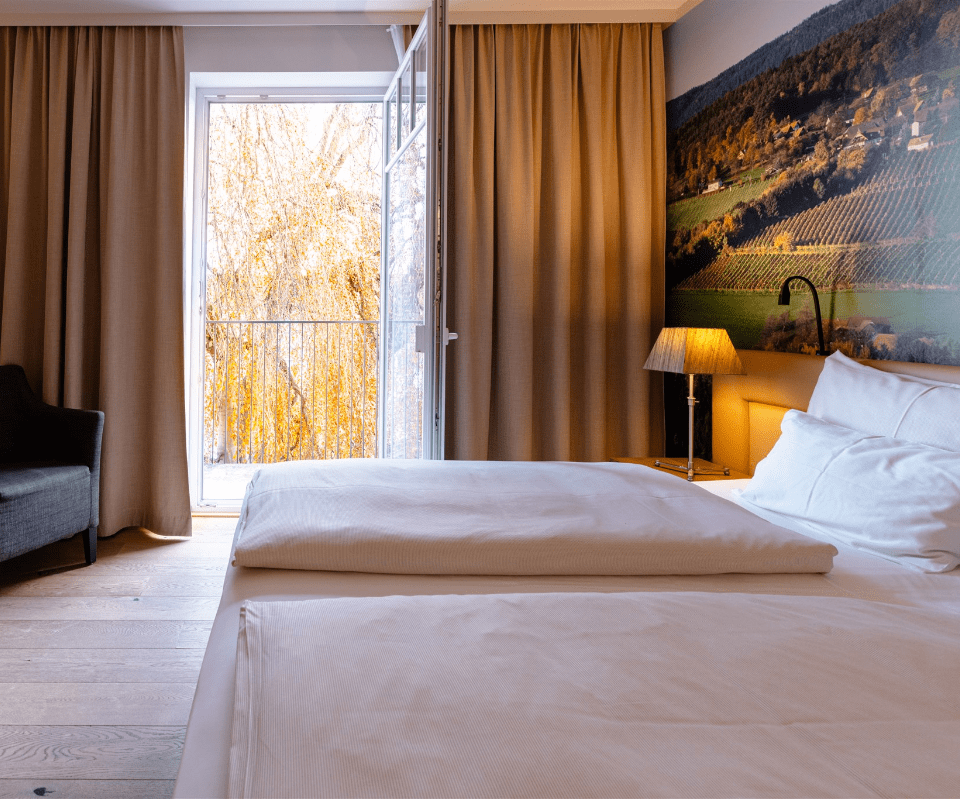 stainzerhof-zimmer-balkon-slider-01-min